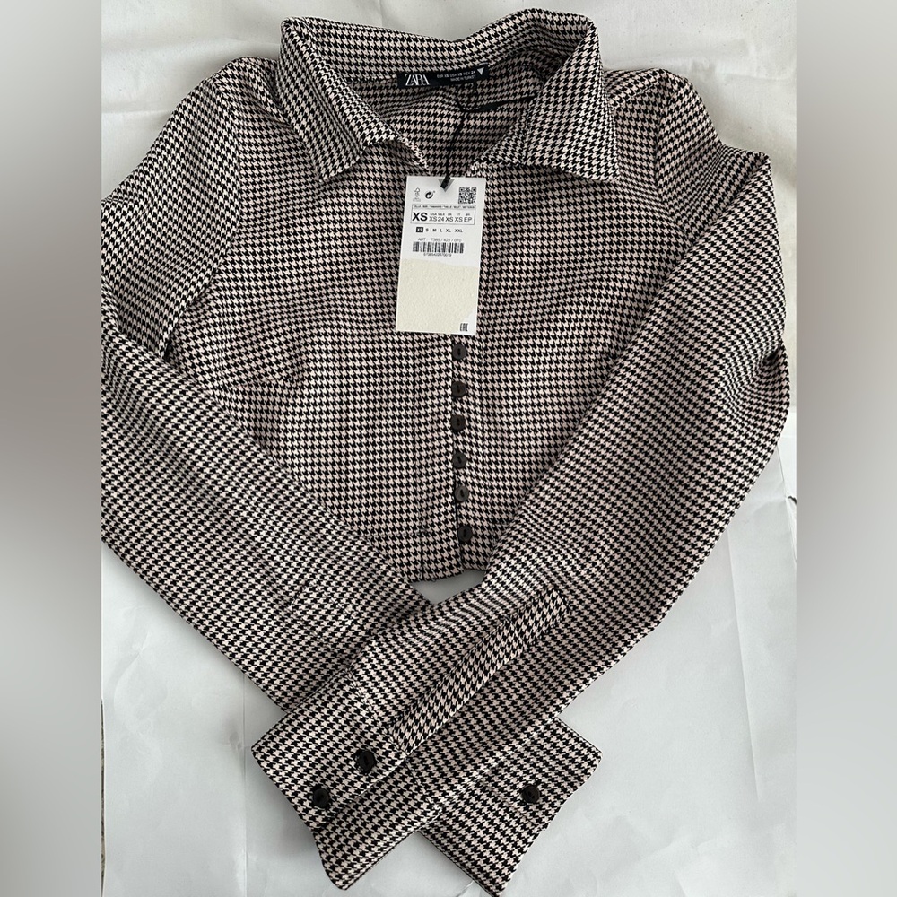 NWT - ZARA - Houndstooth Polo Top - Cropped